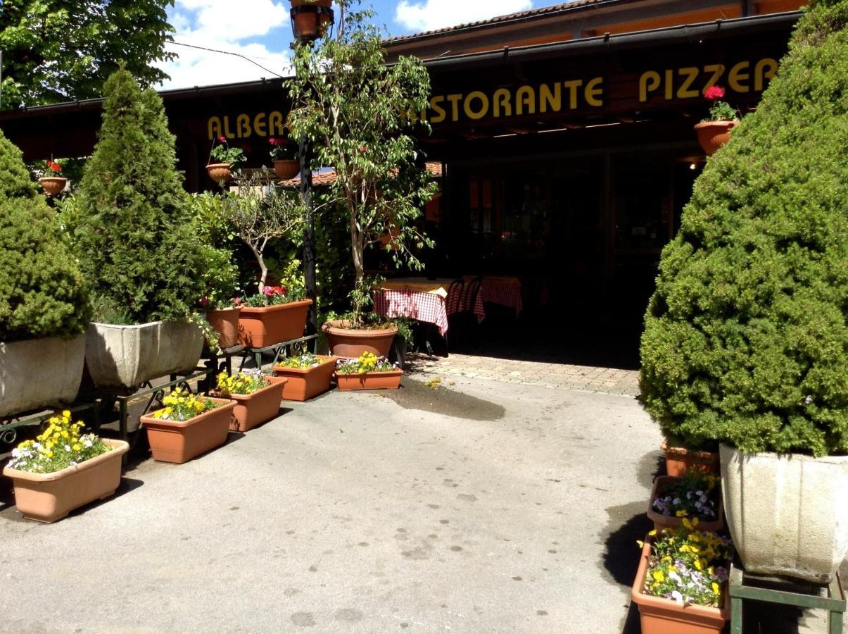 Albergo Ristorante Da Carlino Castelnuovo di Garfagnana Zewnętrze zdjęcie